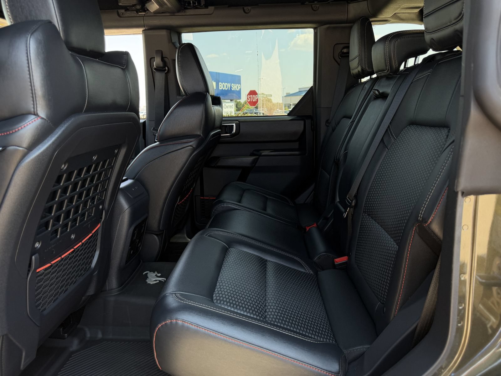 Certified 2024 Ford Bronco Raptor w/ Interior Carbon Fiber Pack 6 AWD/4WD image 27