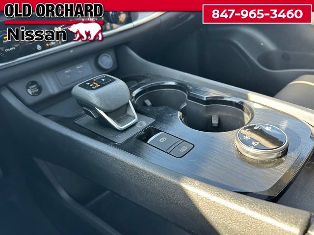 Used 2024 Nissan Rogue SV w/ SV Premium Package AWD/4WD image 17