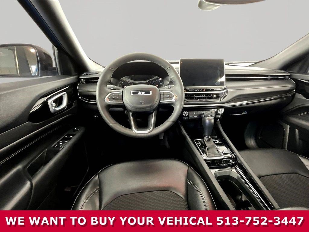 New 2023 Jeep Compass Latitude w/ Convenience Group AWD/4WD image 9
