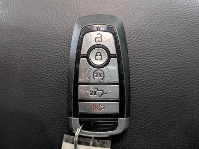 Used 2023 Ford F250 Lariat w/ Sport Appearance Package AWD/4WD image 30