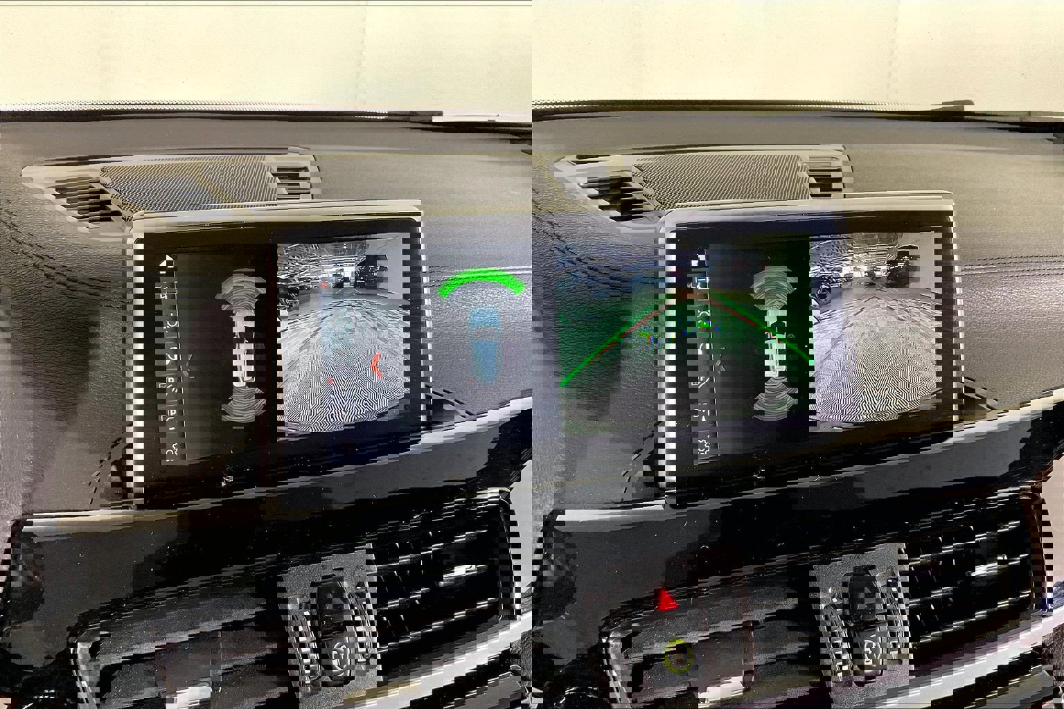 Used 2020 BMW X2 sDrive28i w/ Convenience Package image 21