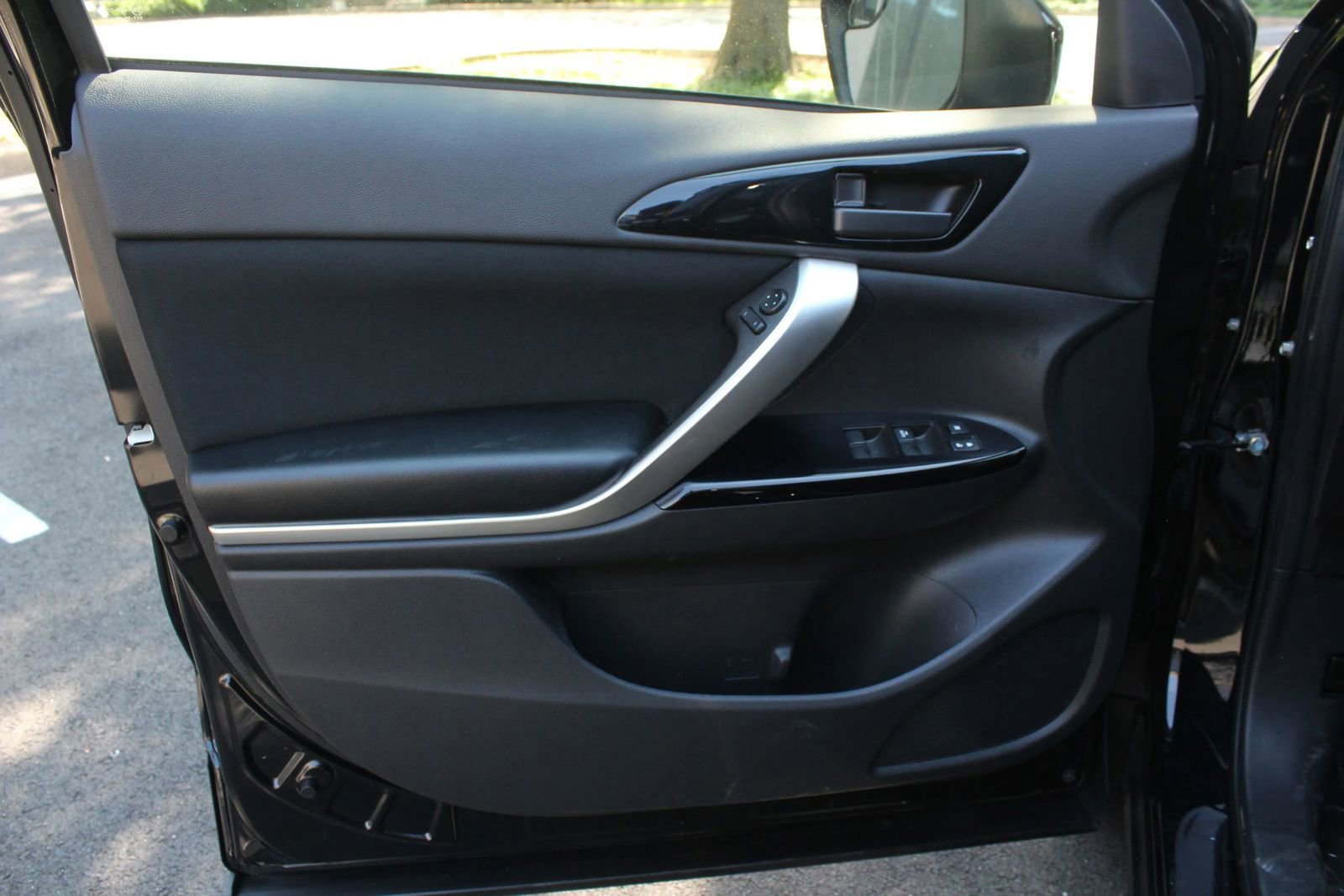 Used 2022 Mitsubishi Eclipse Cross LE AWD/4WD image 15