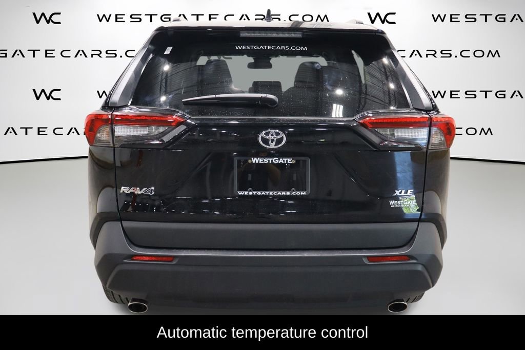Used 2024 Toyota RAV4 XLE Premium image 4