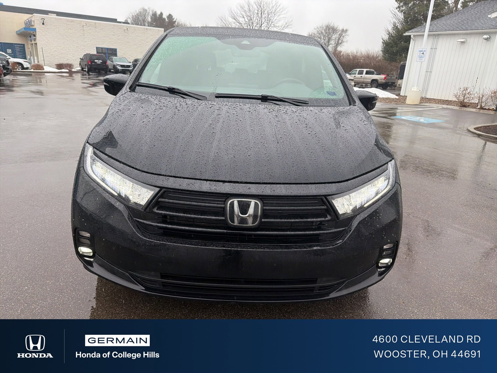 Used 2024 Honda Odyssey Sport image 2