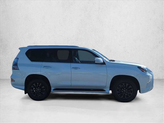Used 2022 Lexus GX 460 Premium w/ Premium Package AWD/4WD image 4