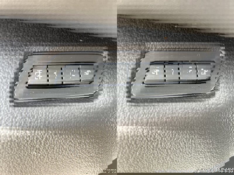 Used 2017 Cadillac Escalade Premium Luxury image 25