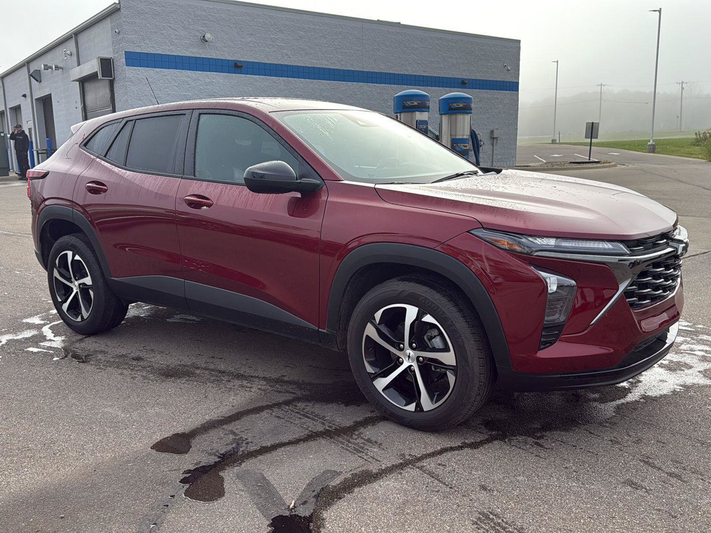 Used 2025 Chevrolet Trax RS FWD image 12