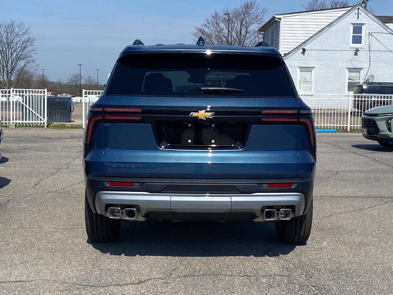 New 2026 Chevrolet Traverse LT w/ Driver Confidence Package FWD image 4