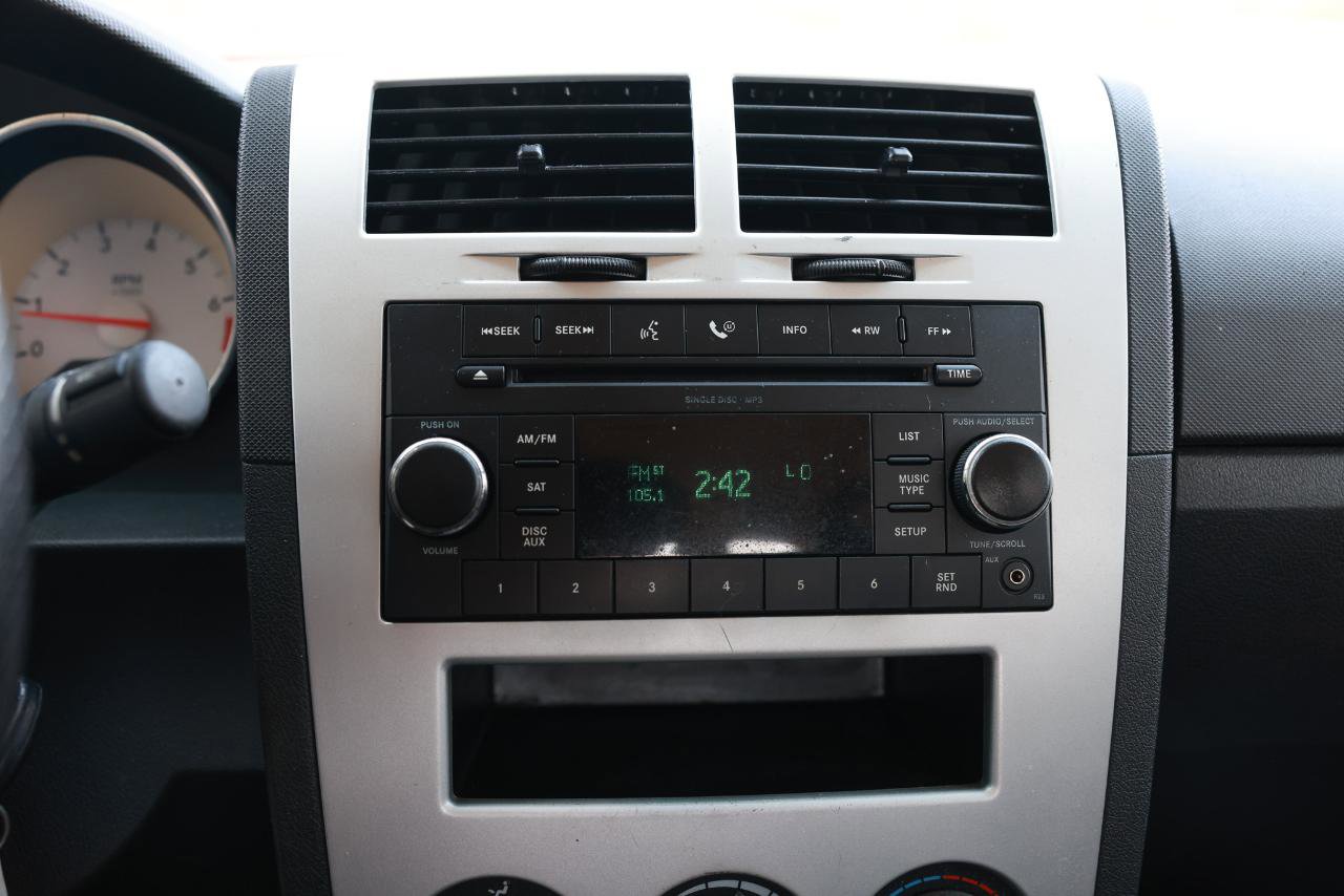 Used 2009 Dodge Caliber SXT FWD image 28