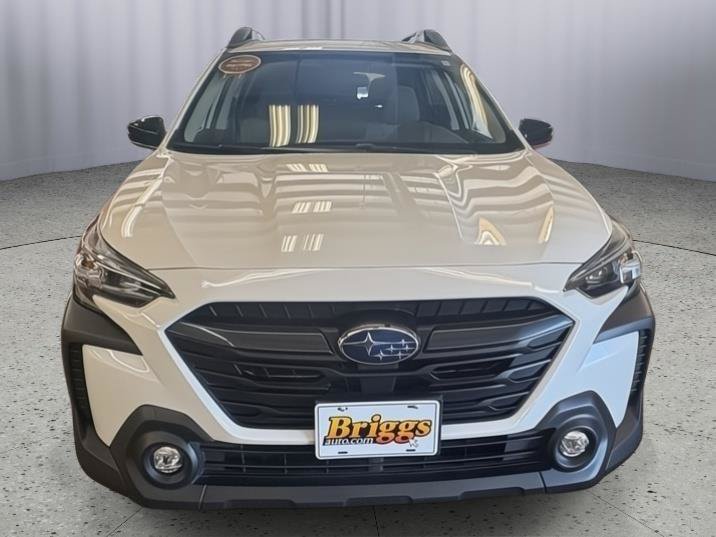 Used 2024 Subaru Outback Premium AWD/4WD image 2