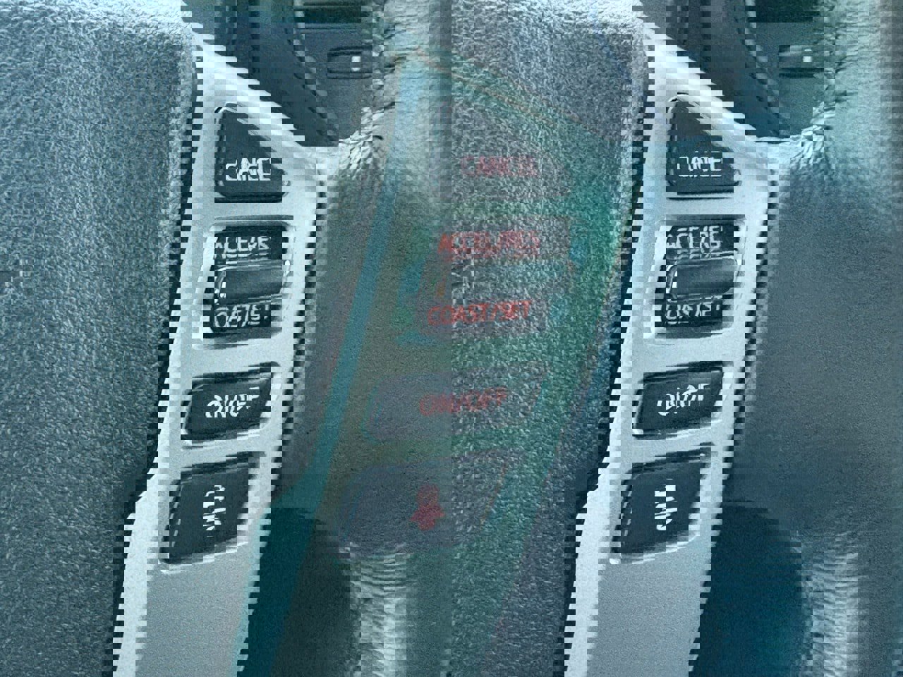 Certified 2024 Nissan Titan SV w/ SV Convenience Package image 21