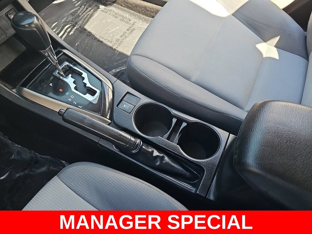 Used 2015 Toyota Corolla L FWD image 22