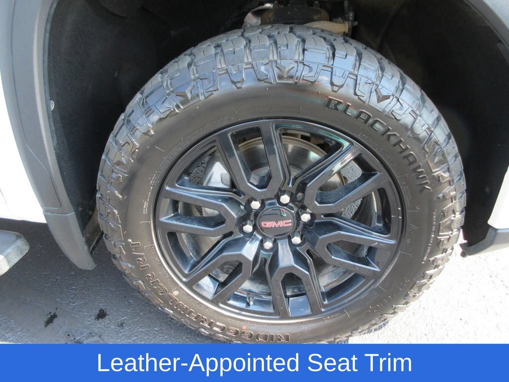 Used 2023 GMC Sierra 1500 Elevation w/ Elevation Premium Package AWD/4WD image 9