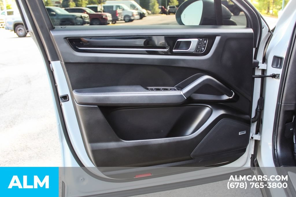 Used 2023 Porsche Cayenne S w/ Premium Package AWD/4WD image 37
