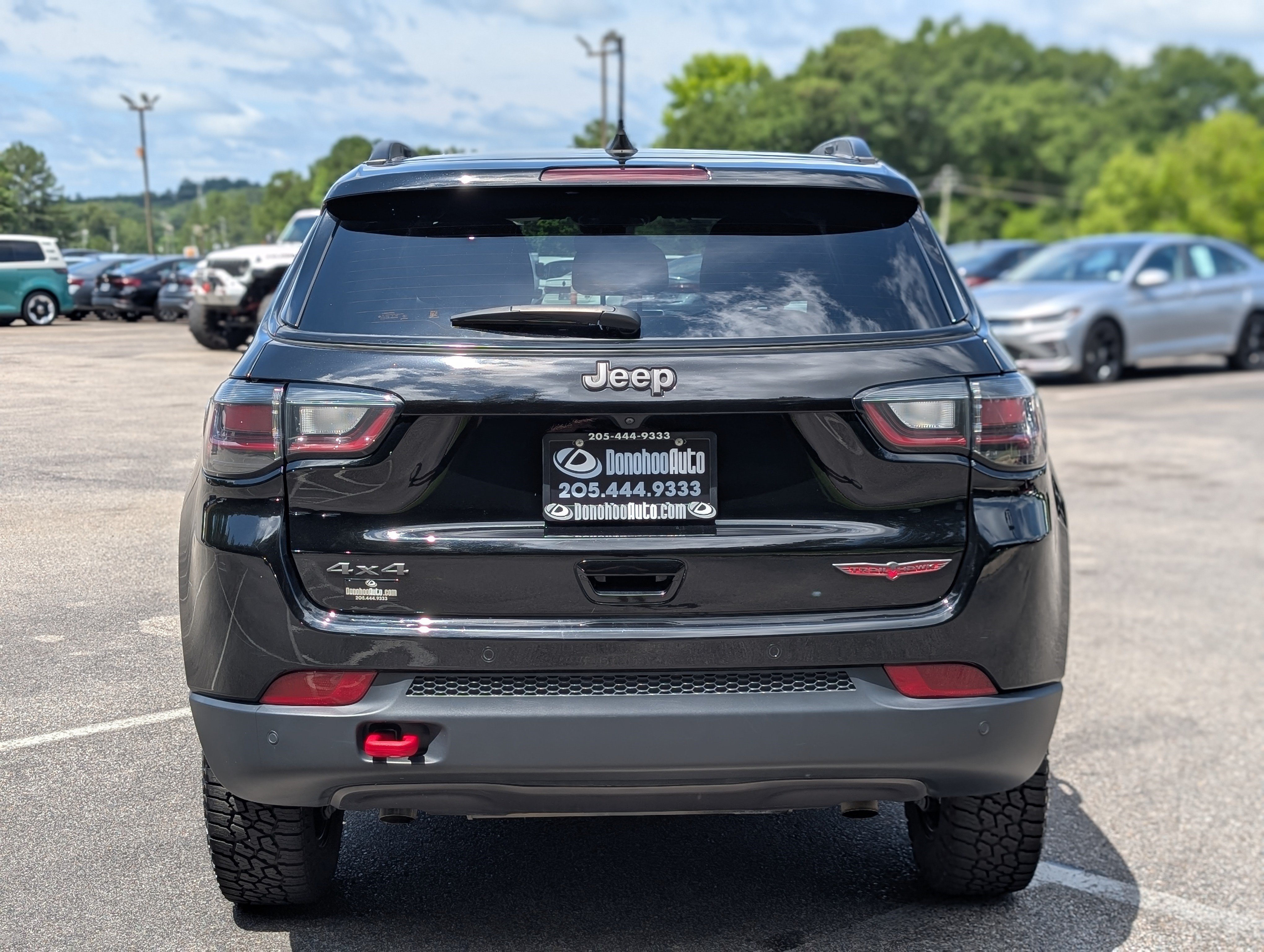 Used 2024 Jeep Compass Trailhawk w/ Trailhawk Elite Group AWD/4WD image 8