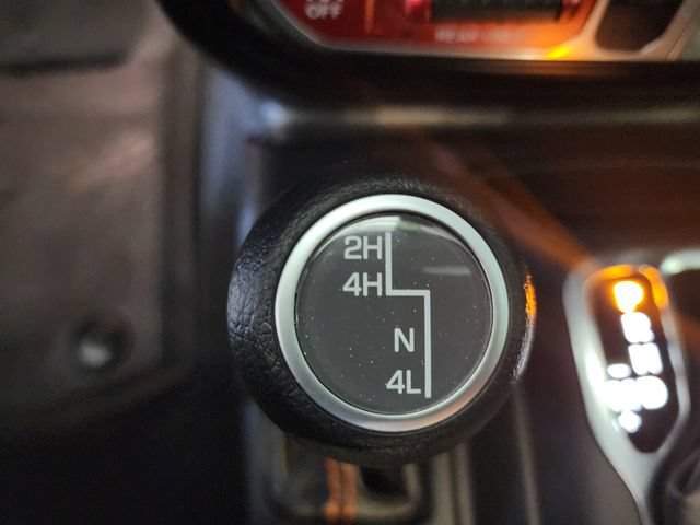 Used 2022 Jeep Gladiator Mojave AWD/4WD image 25