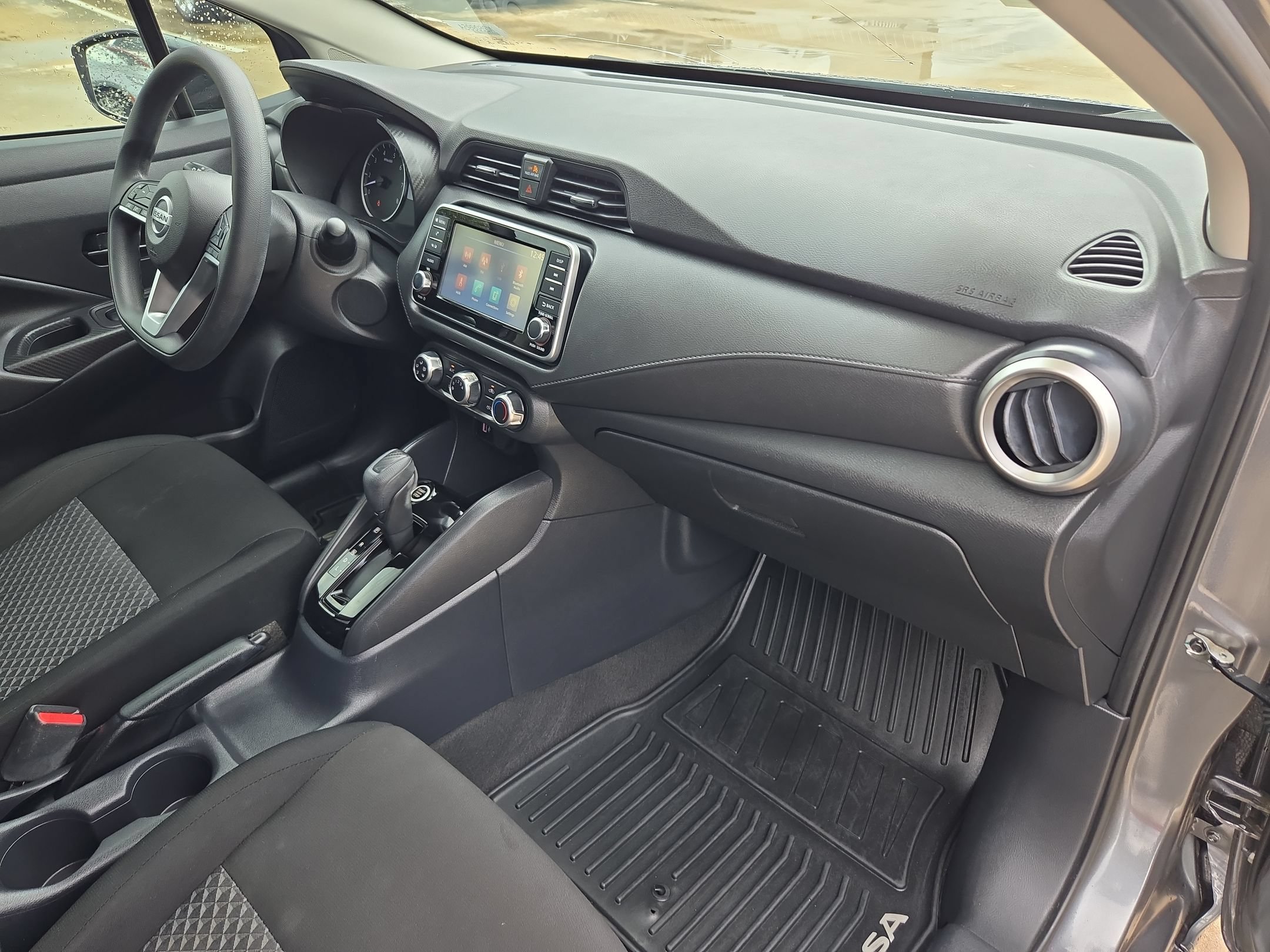 Used 2021 Nissan Versa S FWD image 28