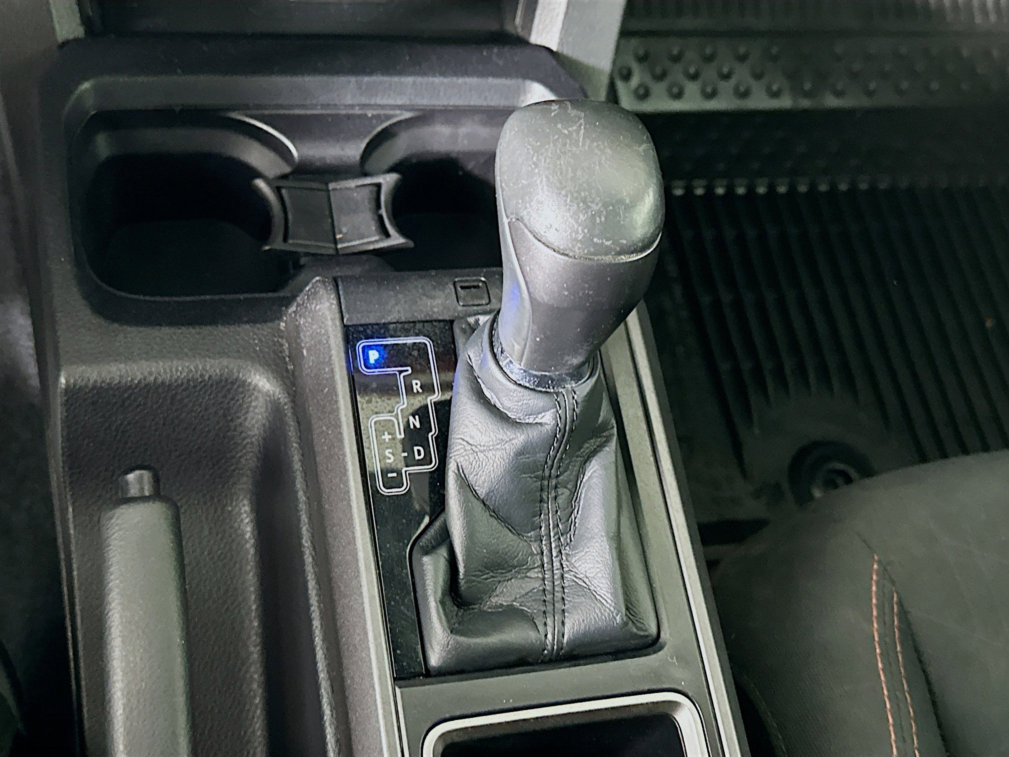 Used 2020 Toyota Tacoma TRD Sport image 24