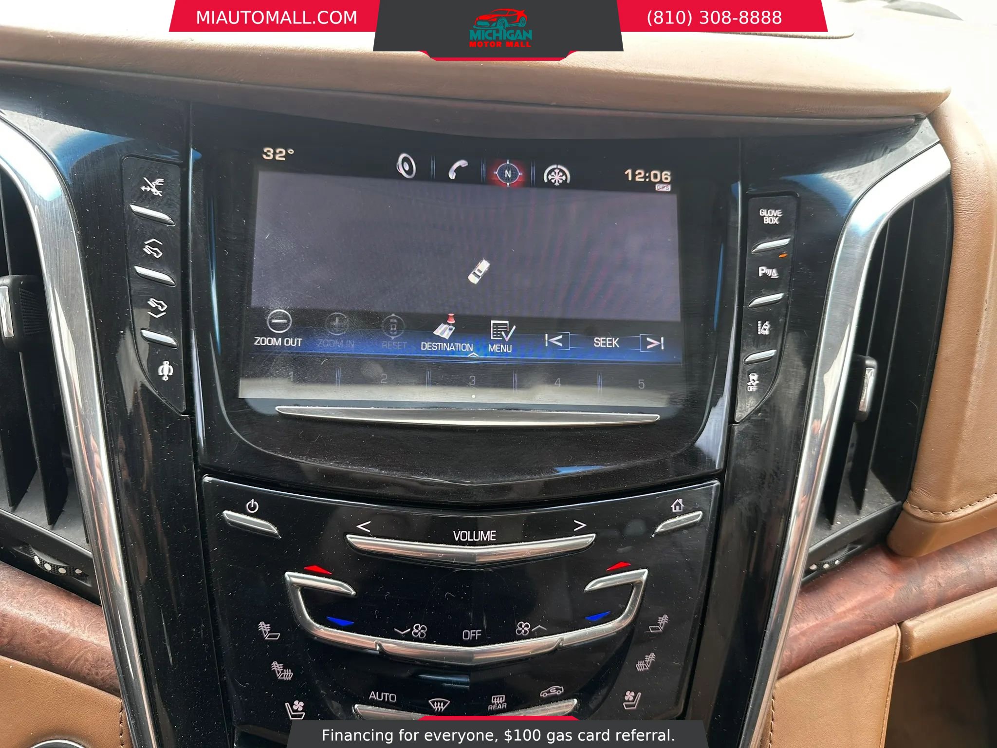 Used 2015 Cadillac Escalade ESV Platinum AWD/4WD image 18