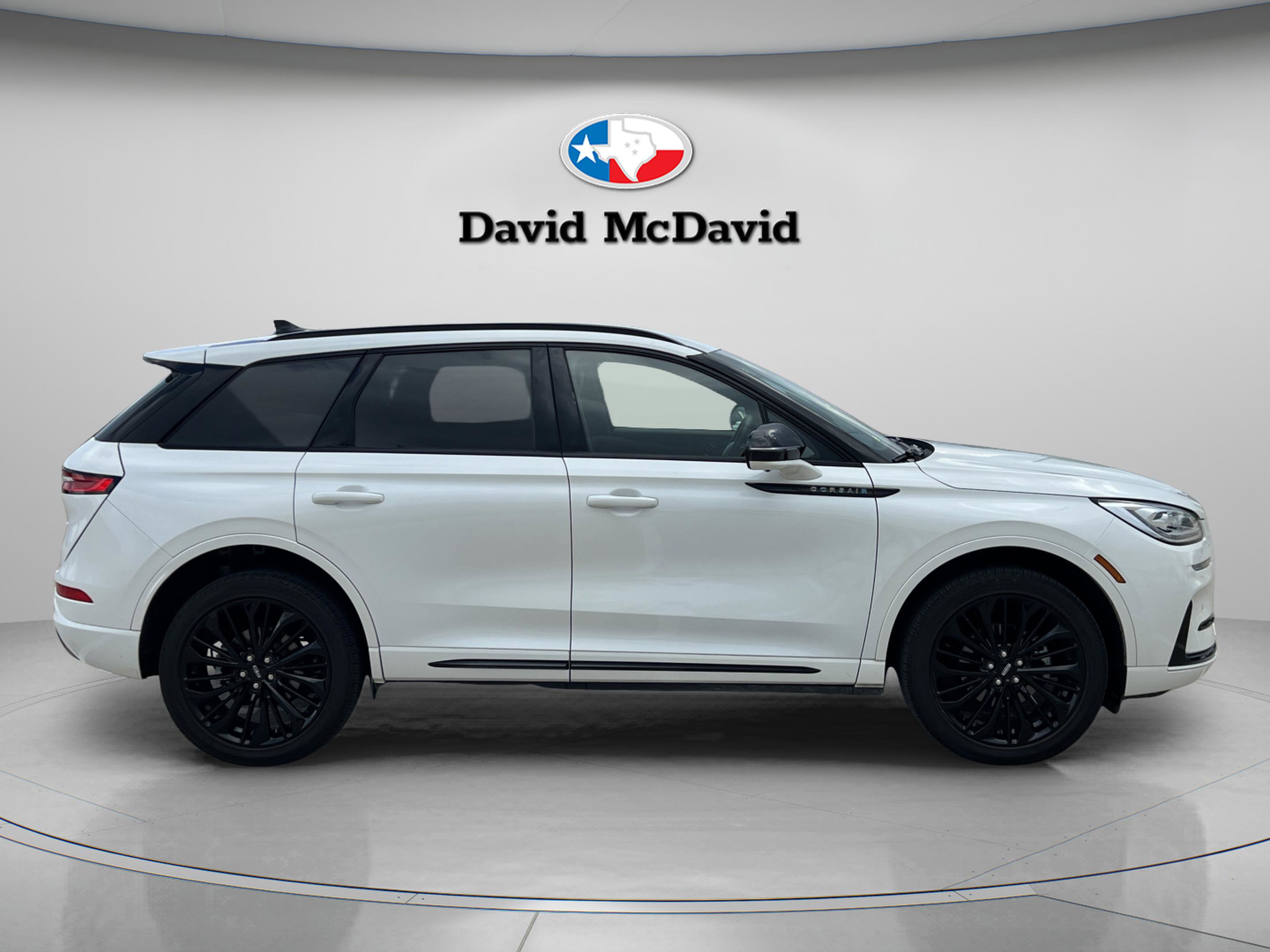 Used 2023 Lincoln Corsair Reserve w/ Equipment Group 201A FWD image 19