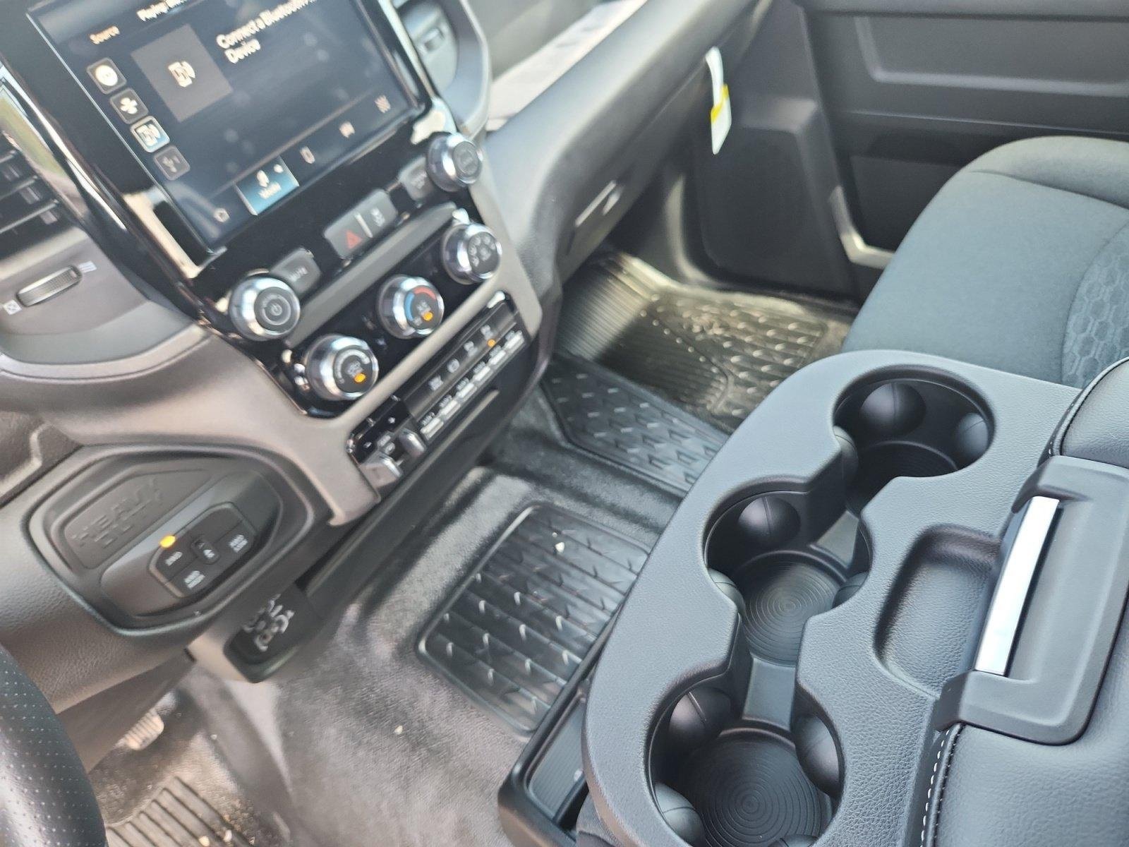 New 2025 RAM 5500 Tradesman AWD/4WD image 16