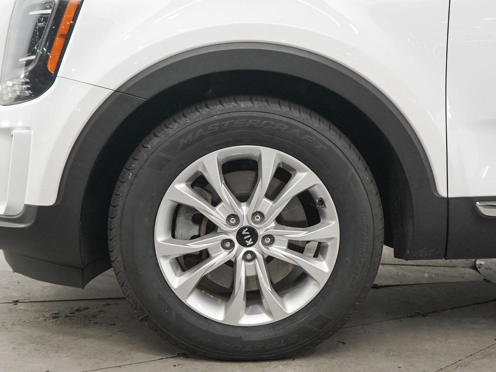 Used 2021 Kia Telluride LX AWD/4WD image 29