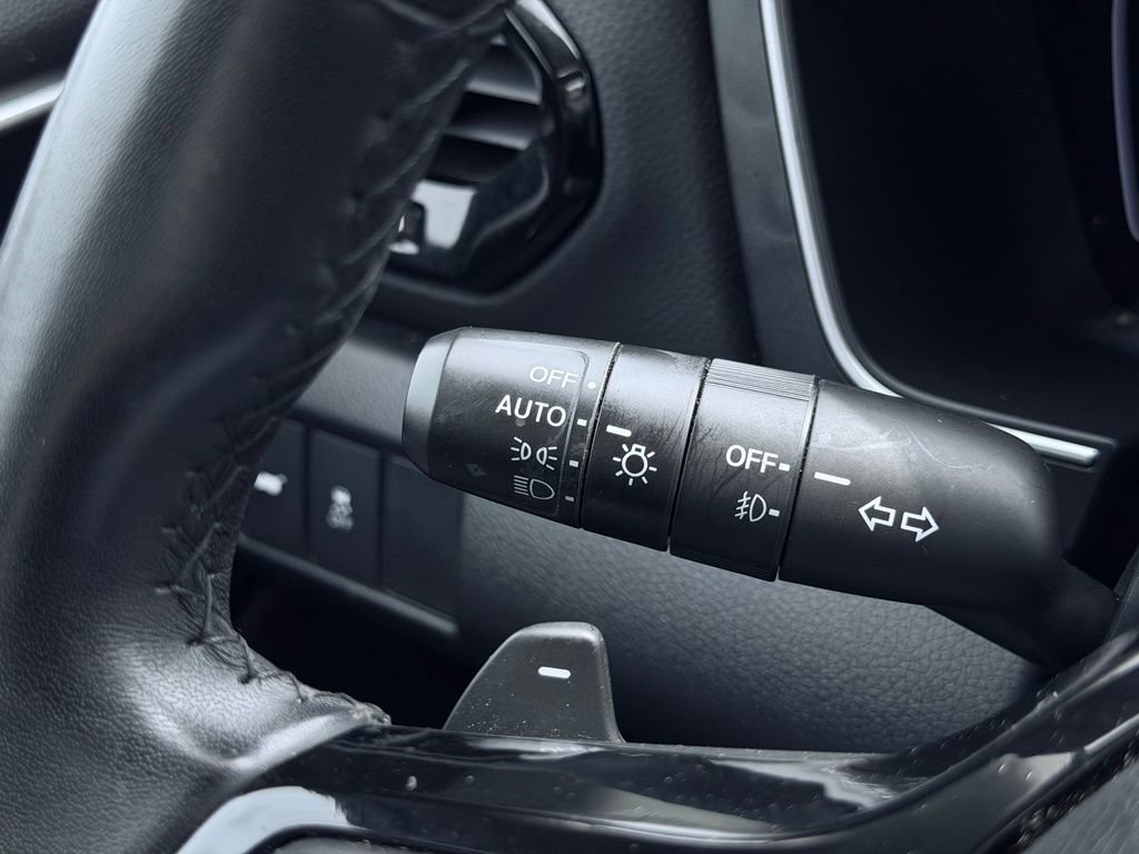 Used 2025 Honda Pilot Touring image 35