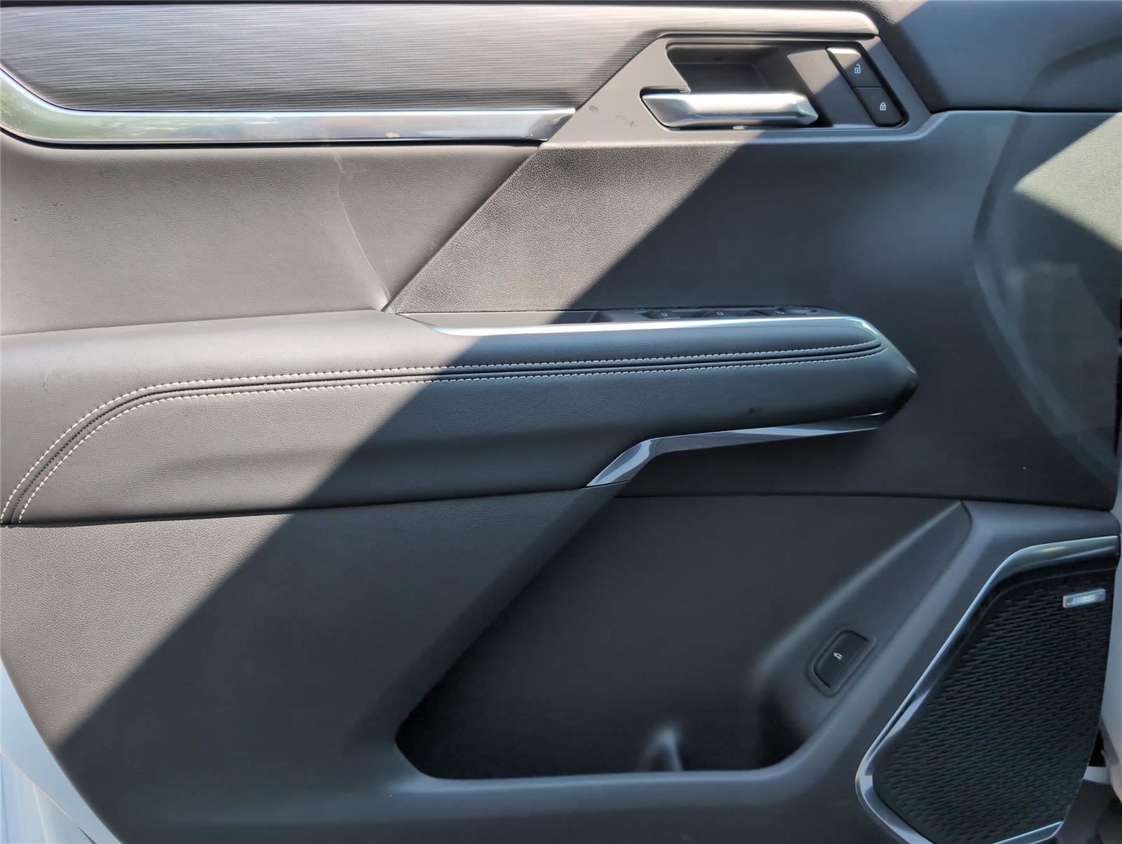 New 2026 GMC Acadia Elevation w/ Elevation Premium Package image 11