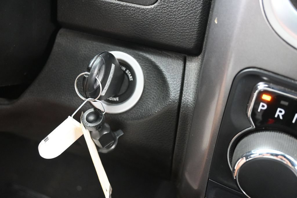 Used 2024 RAM 1500 Warlock AWD/4WD image 16