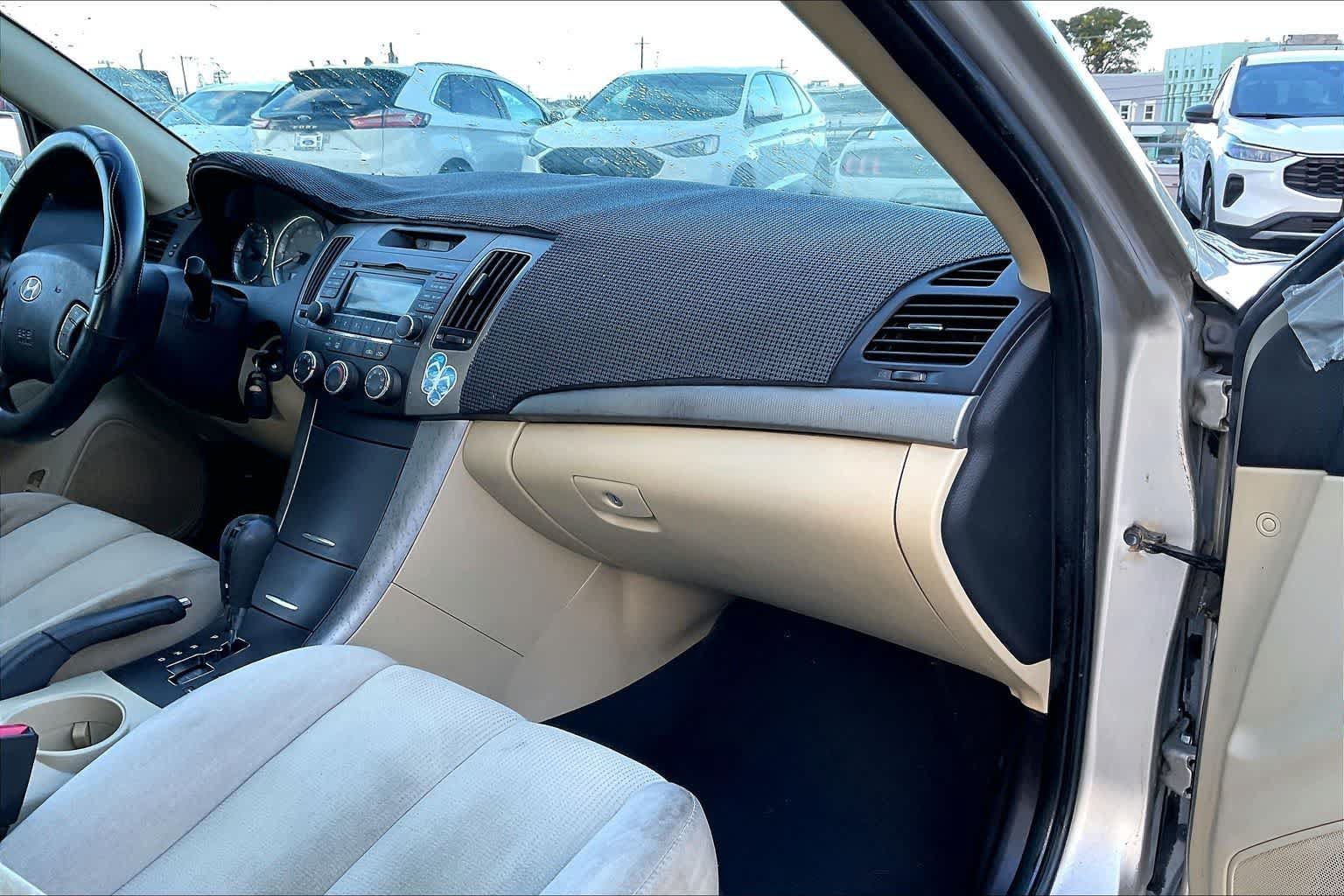 Used 2010 Hyundai Sonata GLS FWD image 23