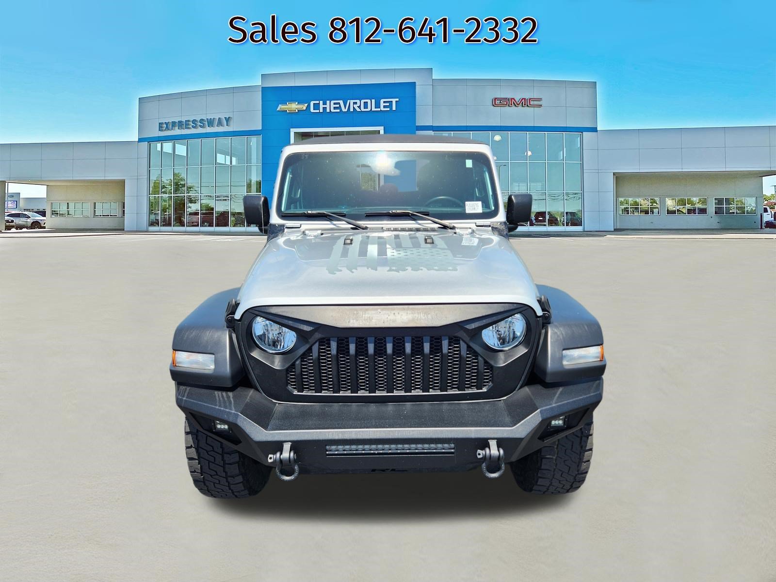 Used 2023 Jeep Gladiator Sport AWD/4WD image 2