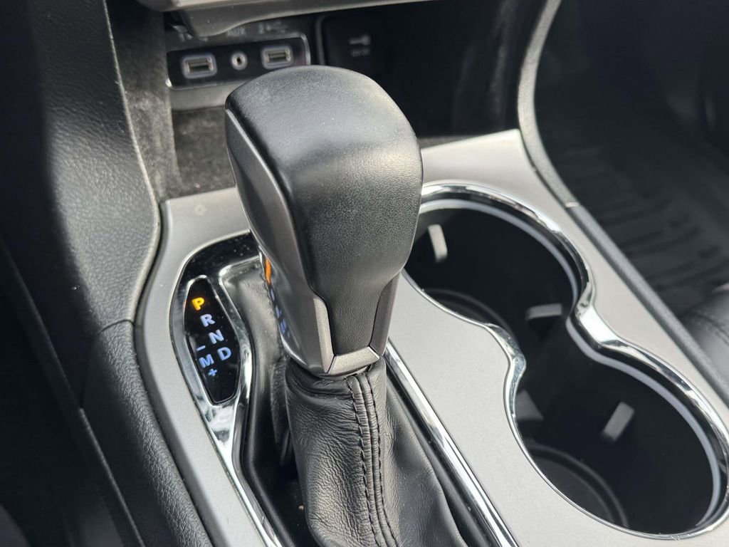 Used 2020 Jeep Grand Cherokee Altitude image 26