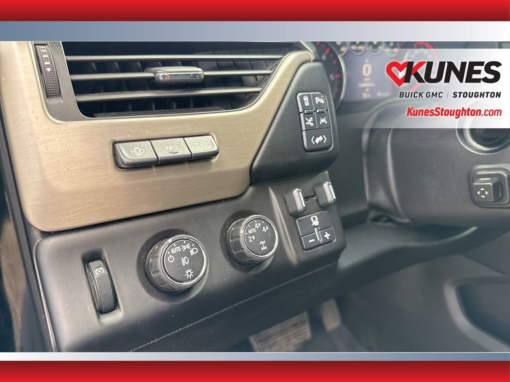 Used 2016 GMC Yukon Denali w/ Open Road Package AWD/4WD image 26