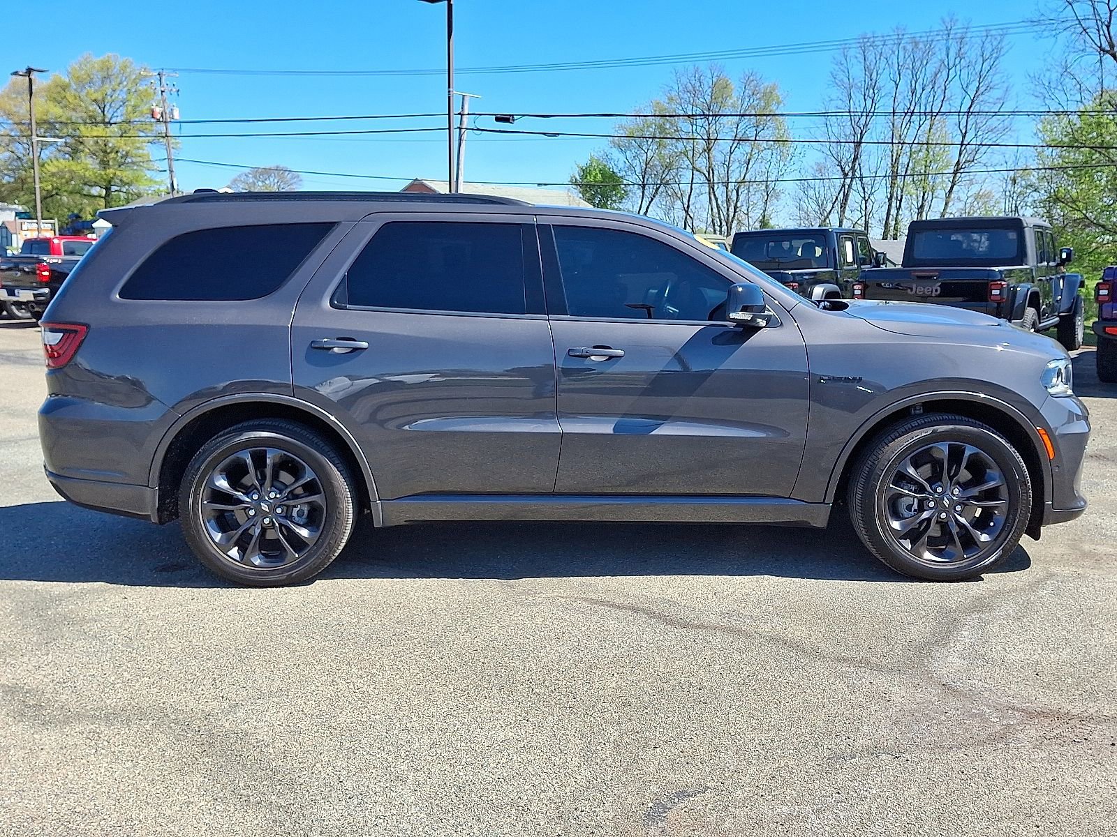 Used 2024 Dodge Durango R/T AWD/4WD image 8