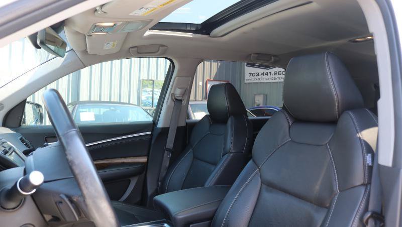 Used 2020 Acura MDX w/ Technology Package FWD image 9