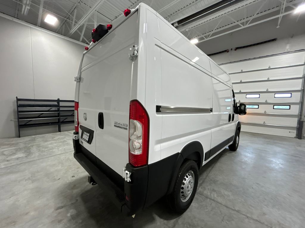 New 2025 RAM ProMaster 2500 w/ Convenience Group FWD image 6