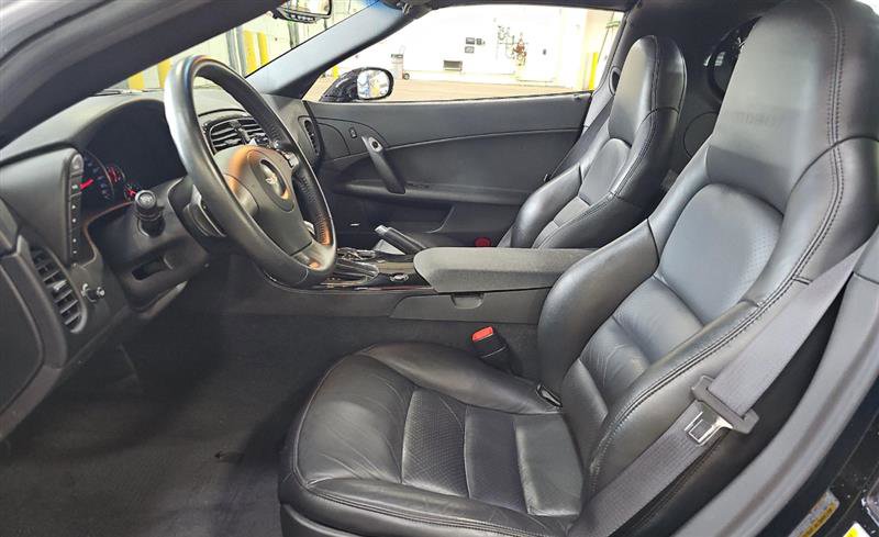 Used 2008 Chevrolet Corvette Coupe w/ Preferred Equipment Group image 8