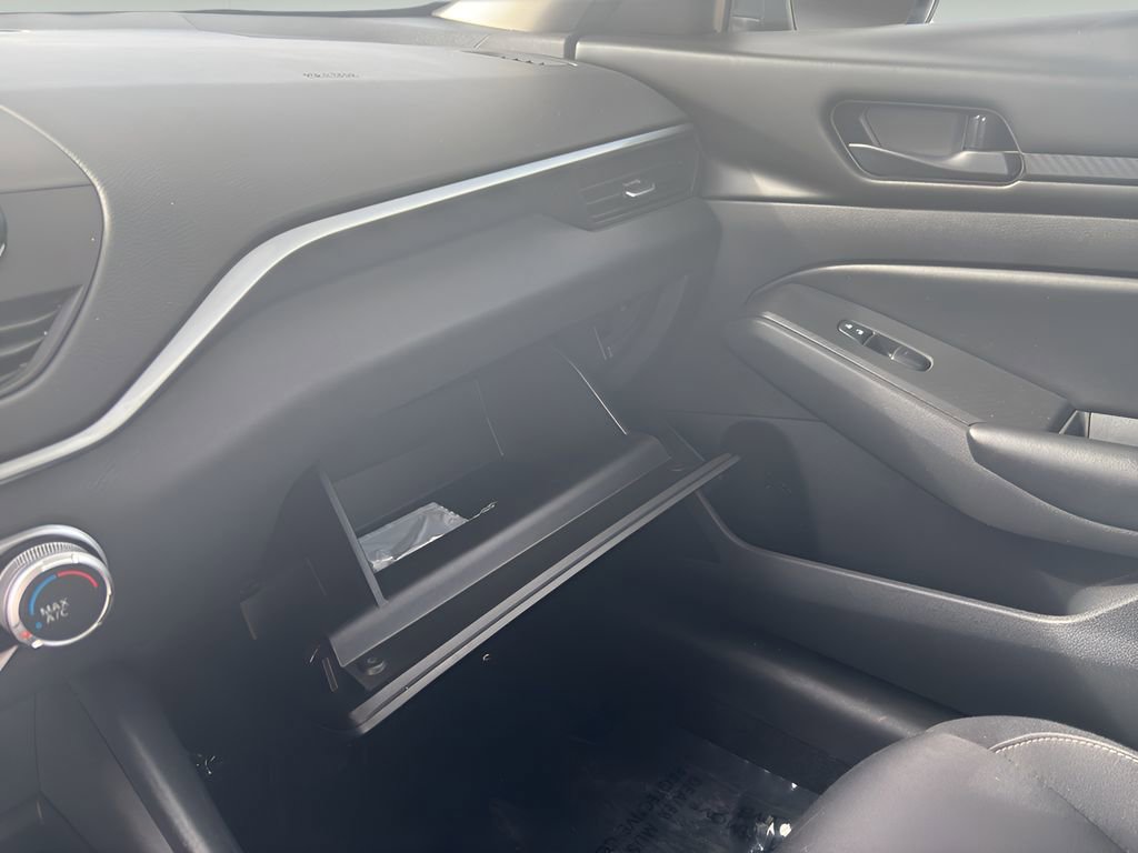 Used 2024 Nissan Altima 2.5 S image 20