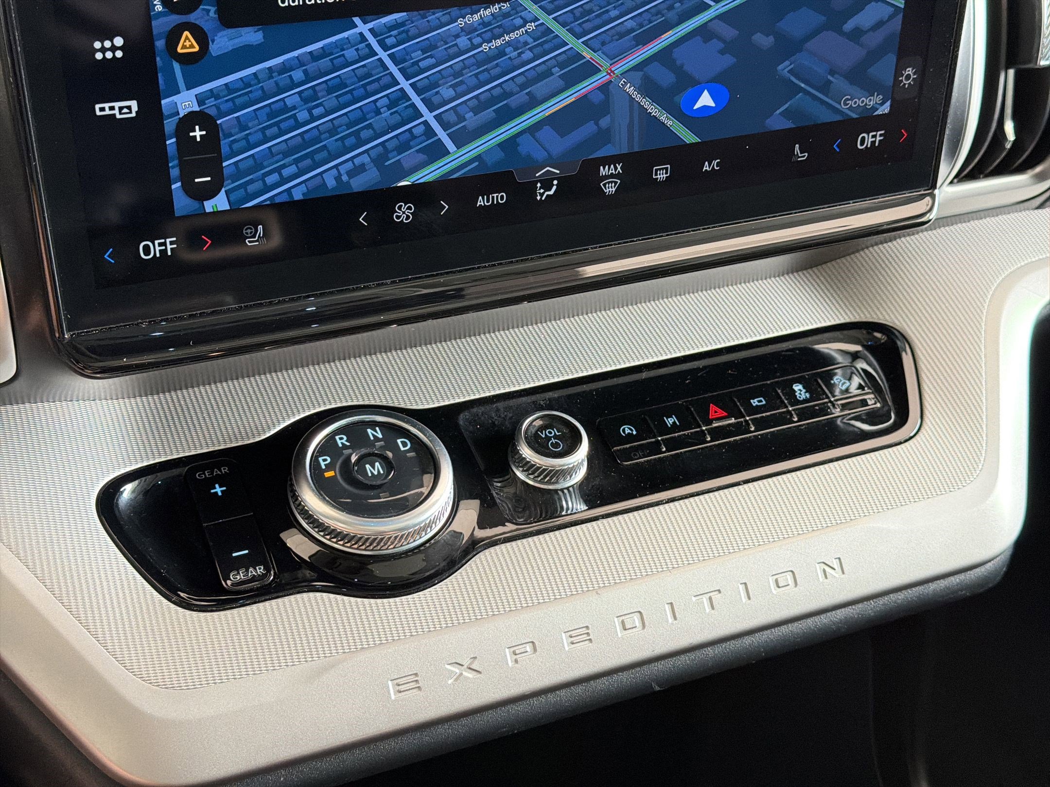 Used 2025 Ford Expedition Max Active AWD/4WD image 19
