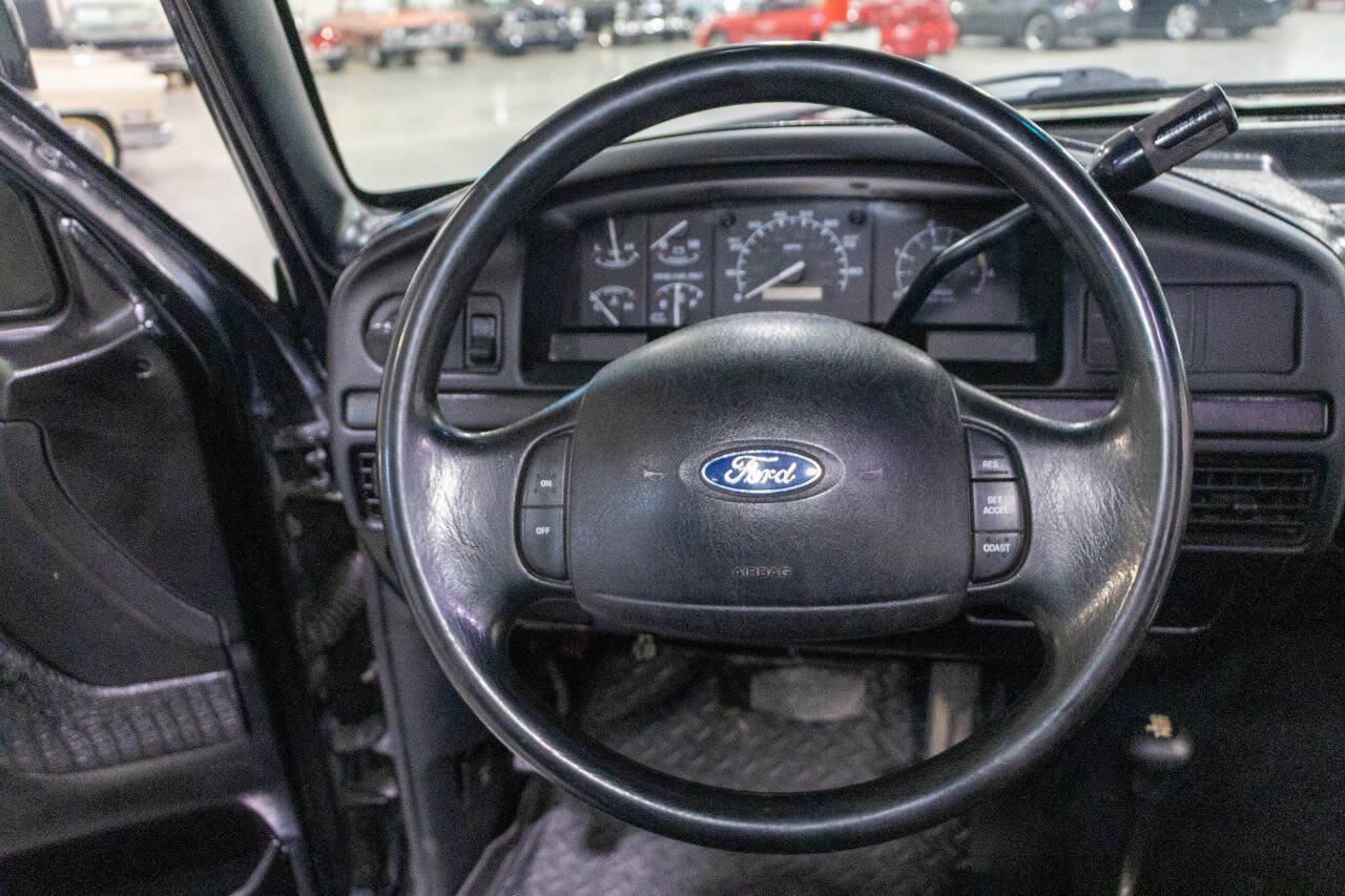Used 1997 Ford F250 4x4 Regular Cab Heavy Duty image 11