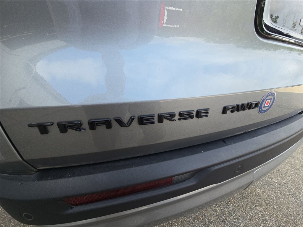 Used 2025 Chevrolet Traverse Z71 AWD/4WD image 30