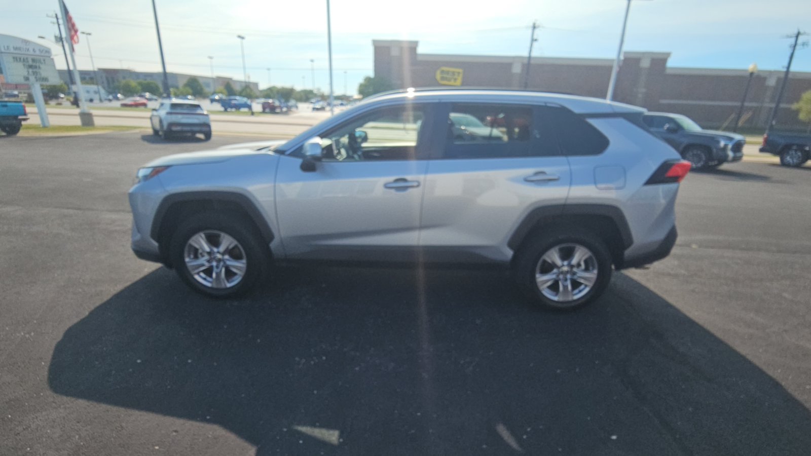 Certified 2025 Toyota RAV4 XLE AWD/4WD image 6