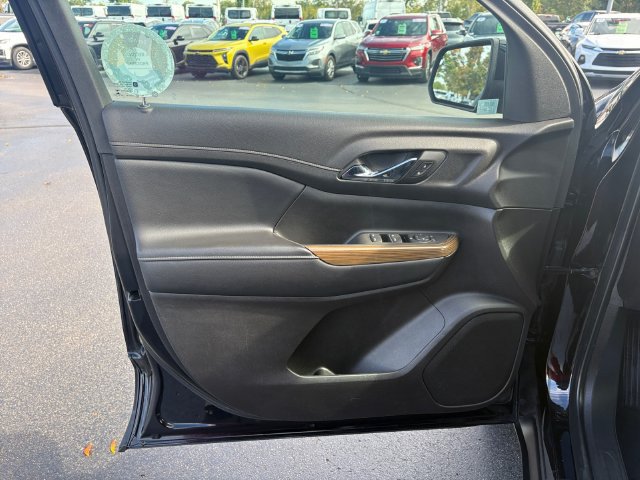 Used 2019 GMC Acadia SLE FWD image 18
