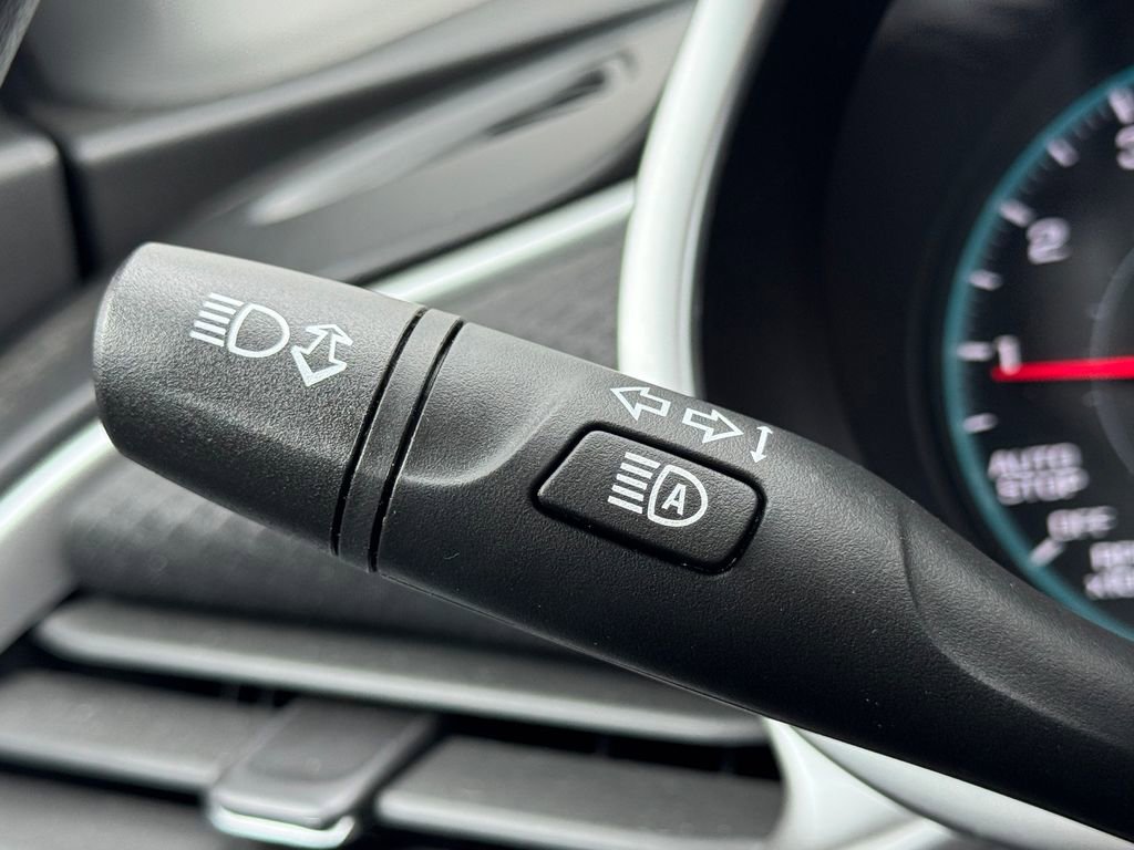 Used 2023 Chevrolet Malibu LS FWD image 13