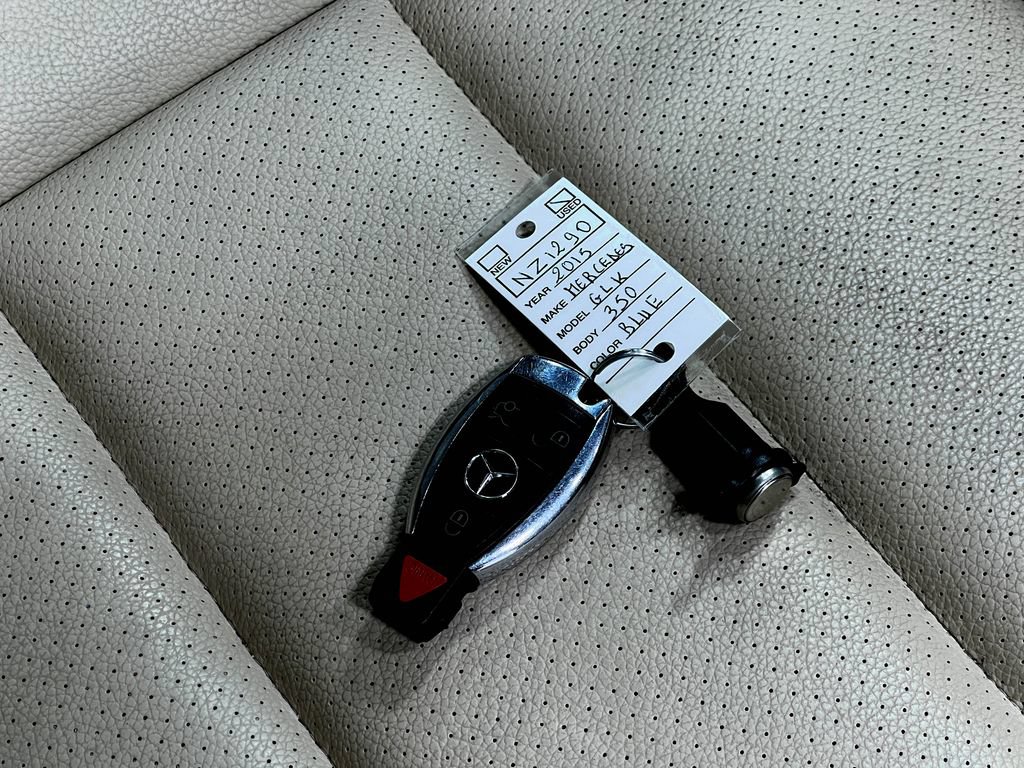 Used 2015 Mercedes-Benz GLK 350 4MATIC image 37