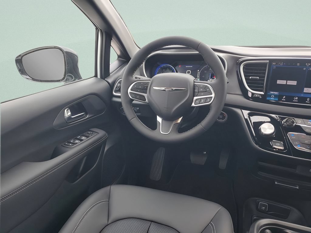 New 2026 Chrysler Voyager LX FWD image 15