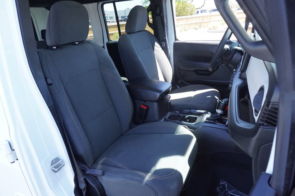 Used 2024 Jeep Wrangler Unlimited Sport AWD/4WD image 16