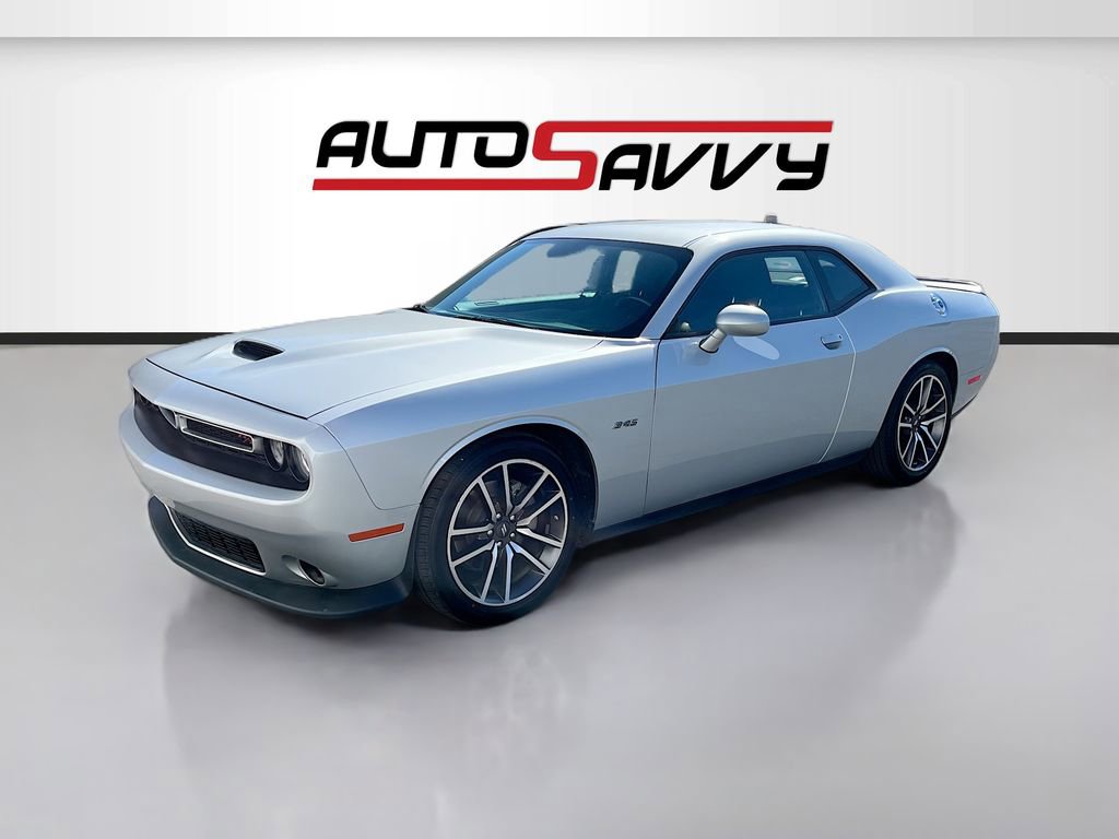 Used 2023 Dodge Challenger R/T RWD image 3