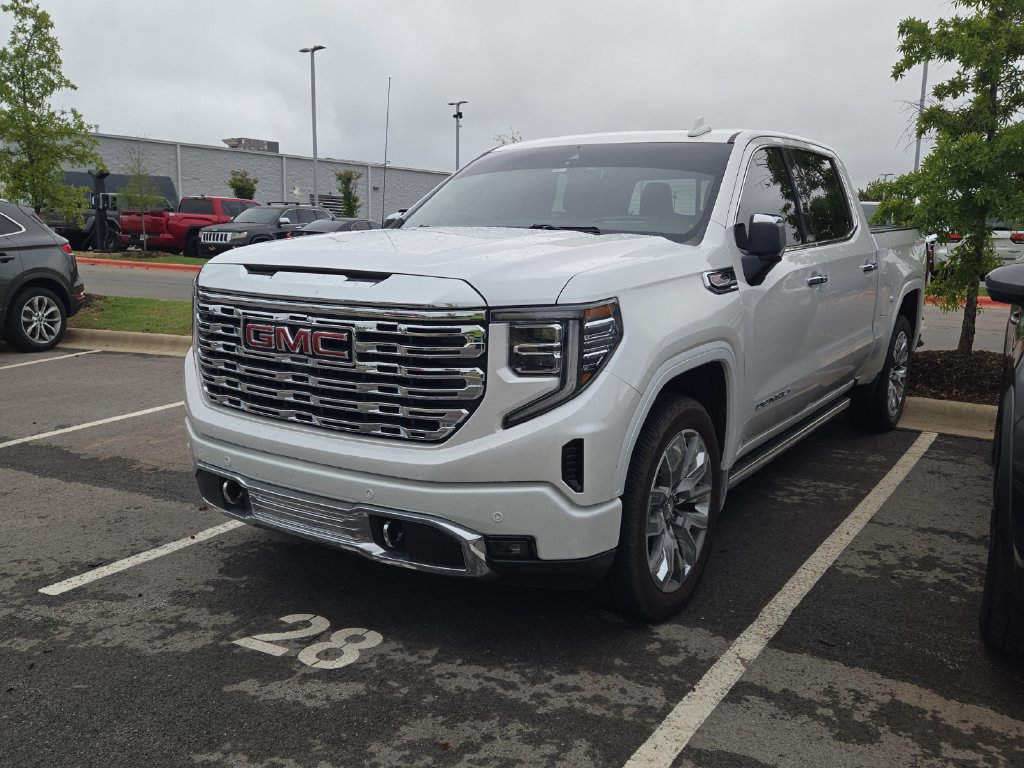 Used 2024 GMC Sierra 1500 Denali w/ Denali Reserve Package AWD/4WD image 1
