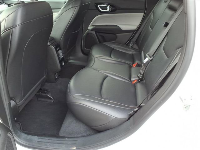 Used 2025 Jeep Compass Limited AWD/4WD image 12